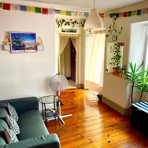  Hostal Asian Everest House