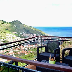 https://casa-da-adega.madeira-islandshotels.com