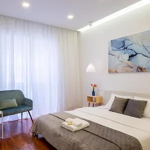 4* Pensión Hola